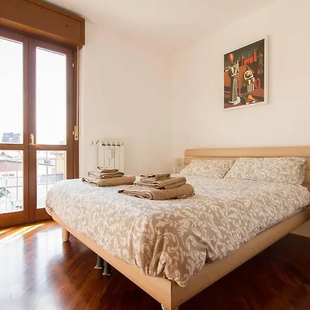 Bright House With 2 Bedrooms & A Unique Terrace *