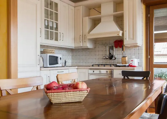 Bright House With 2 Bedrooms & A Unique Terrace *